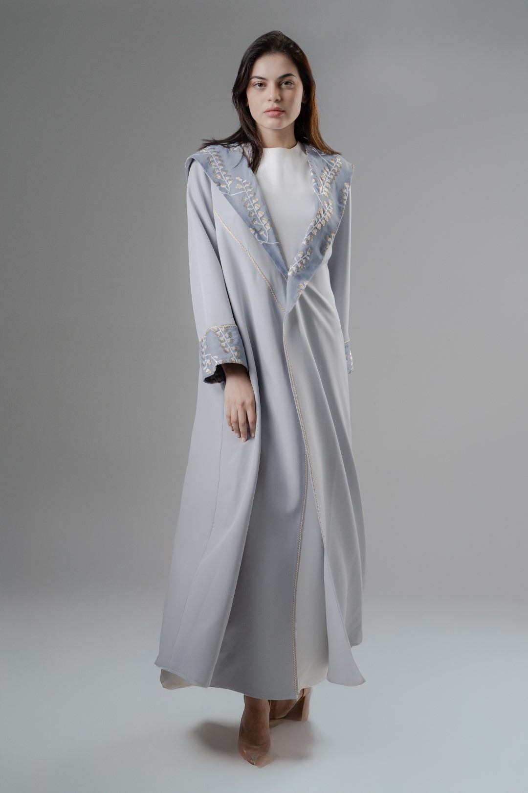 Hooded abaya with Enbroidered details