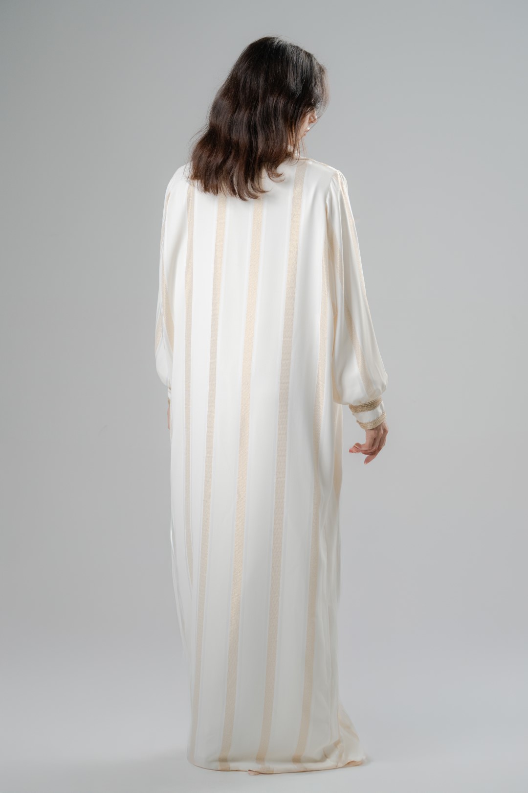 Minimal gold trim abaya