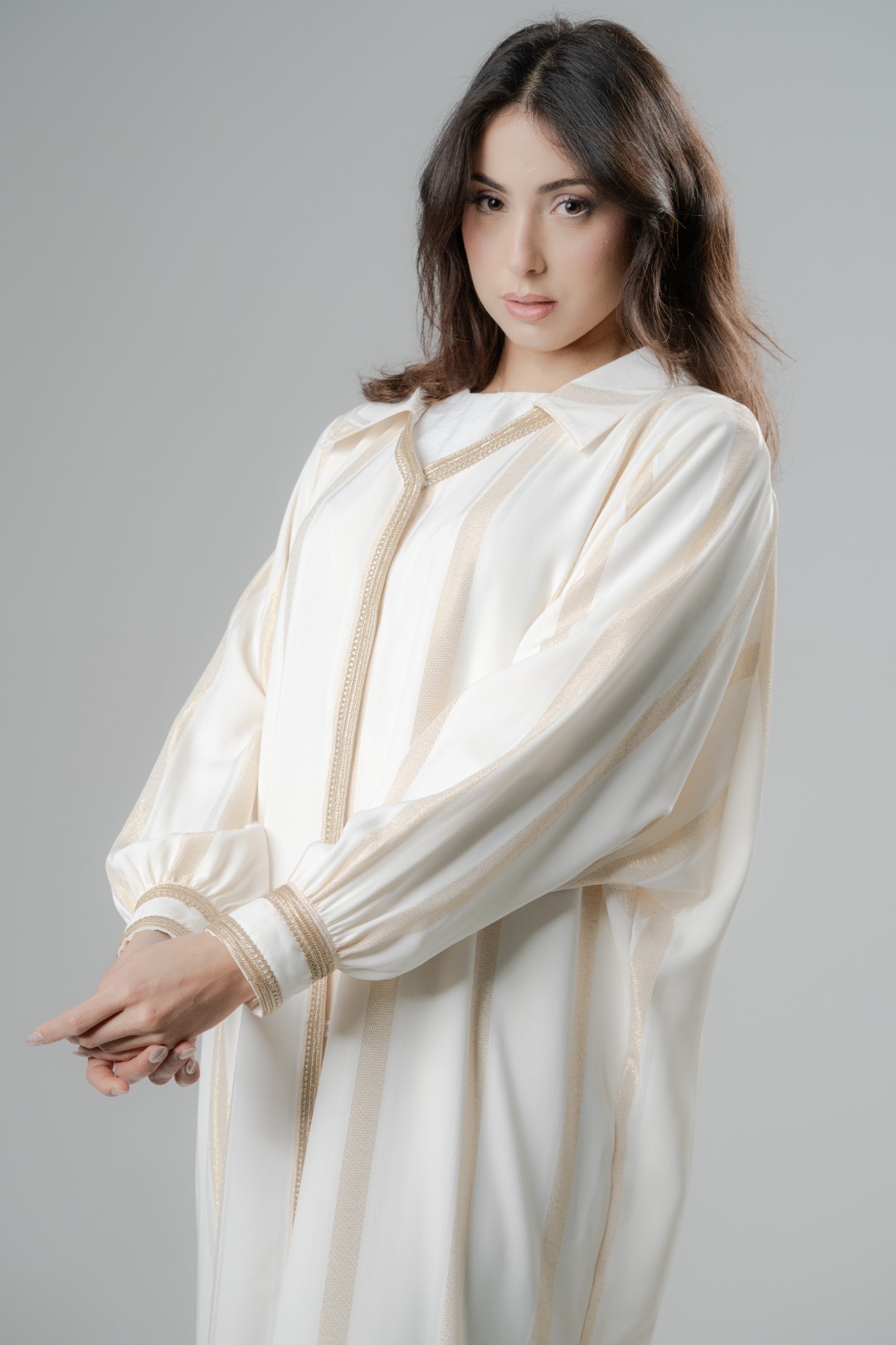 Minimal gold trim abaya