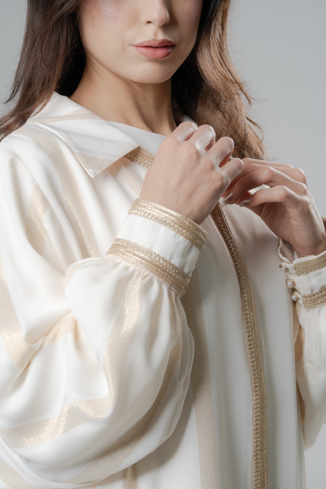 Minimal gold trim abaya