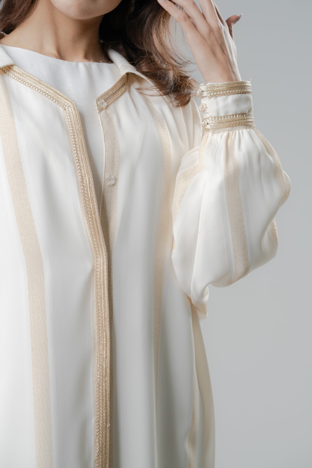 Minimal gold trim abaya