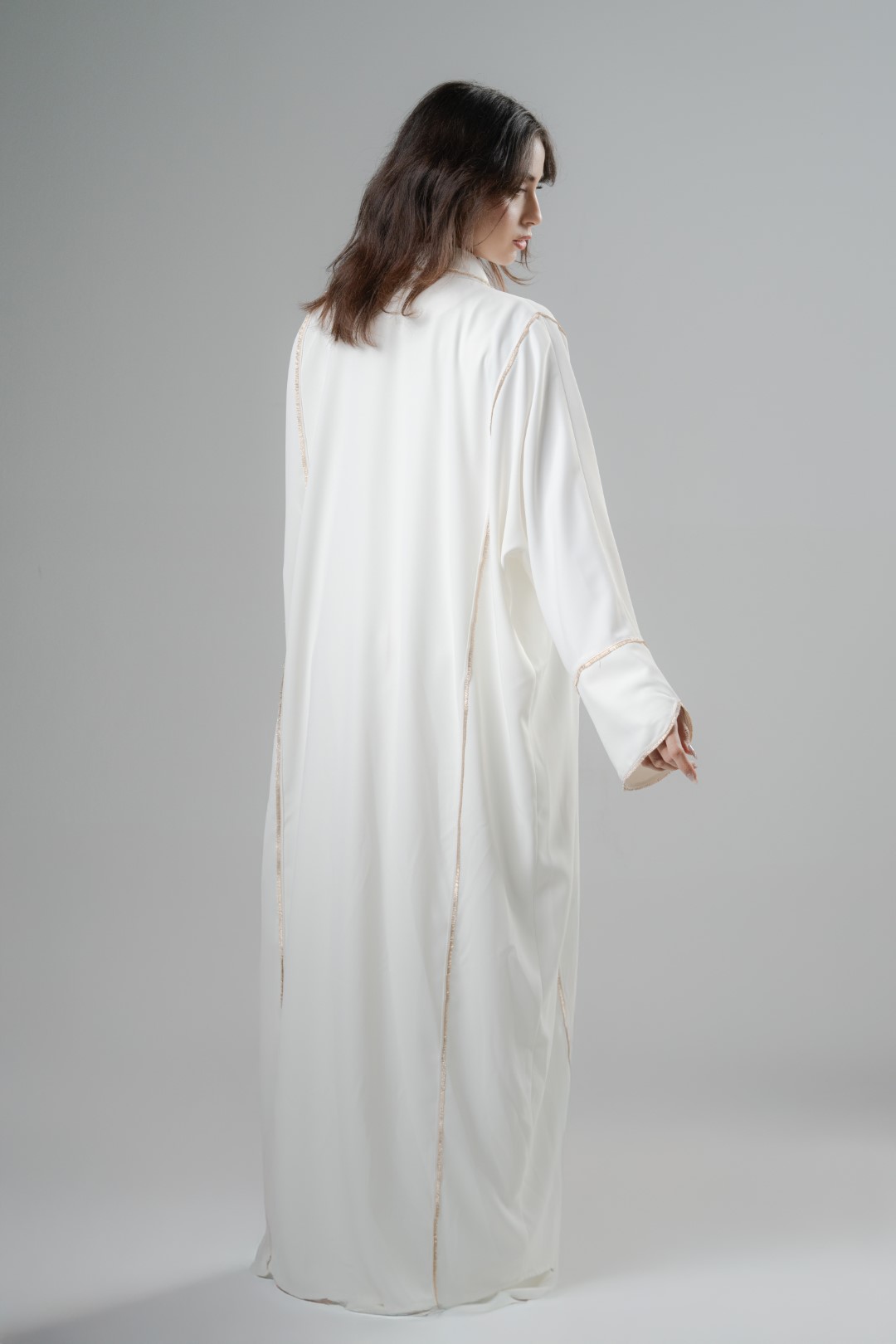 Soft chain abaya