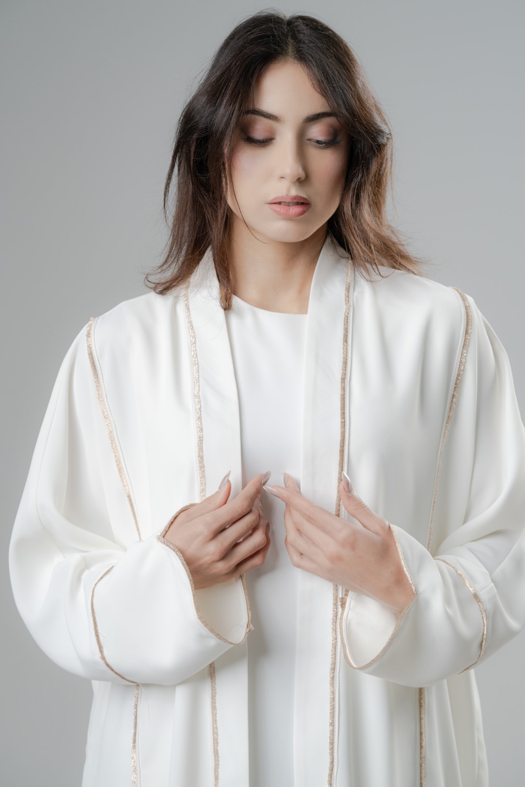 Soft chain abaya
