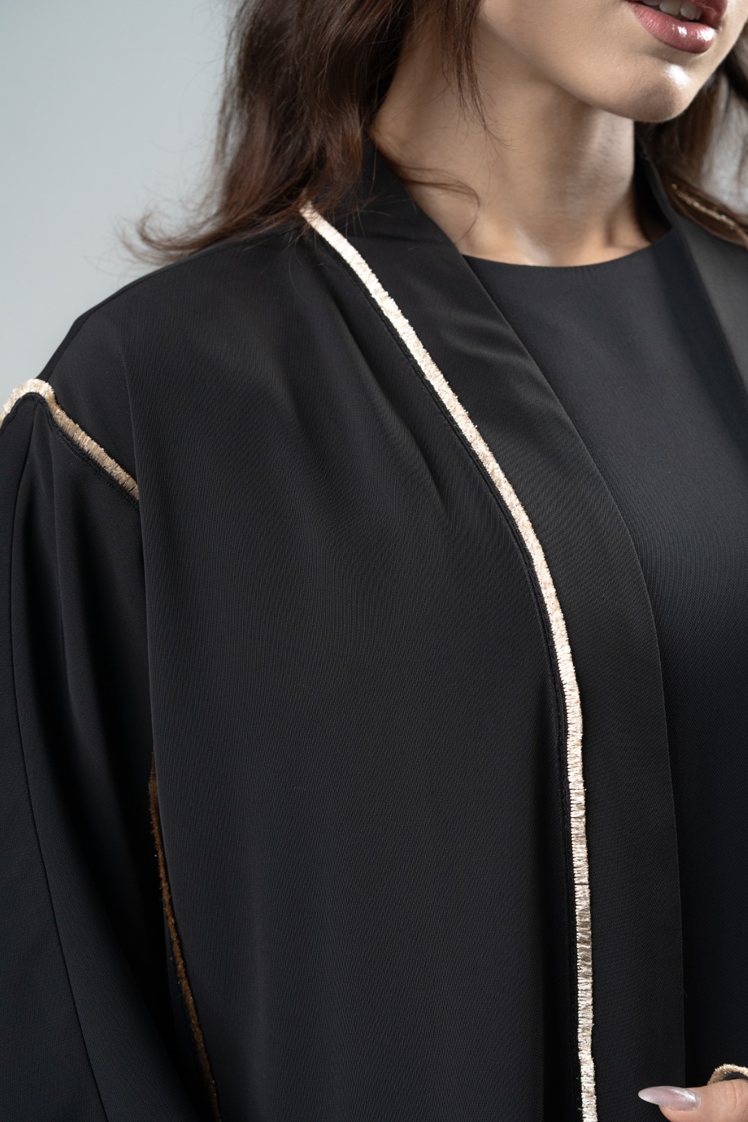 Soft chain abaya