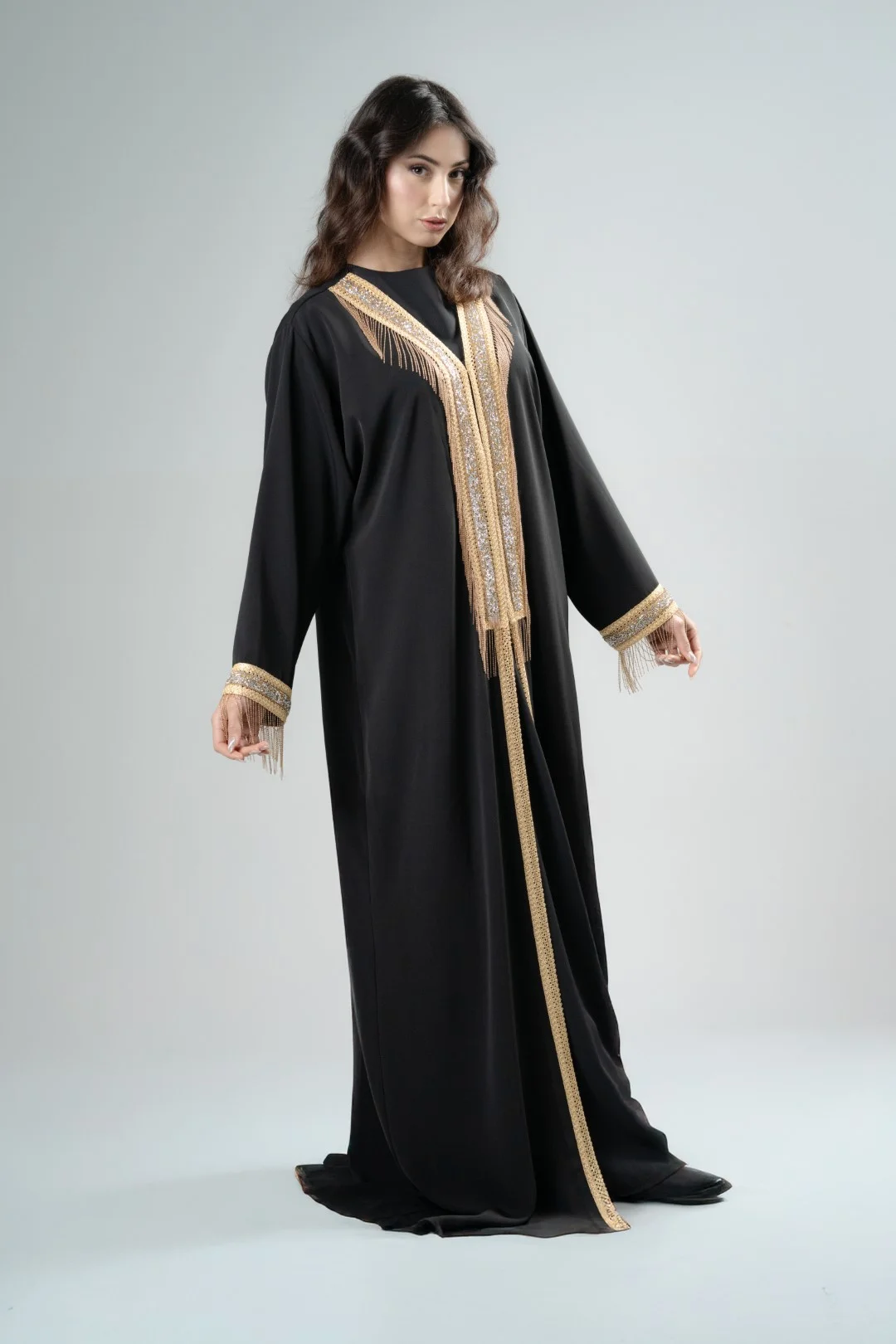 Fringe accent abaya