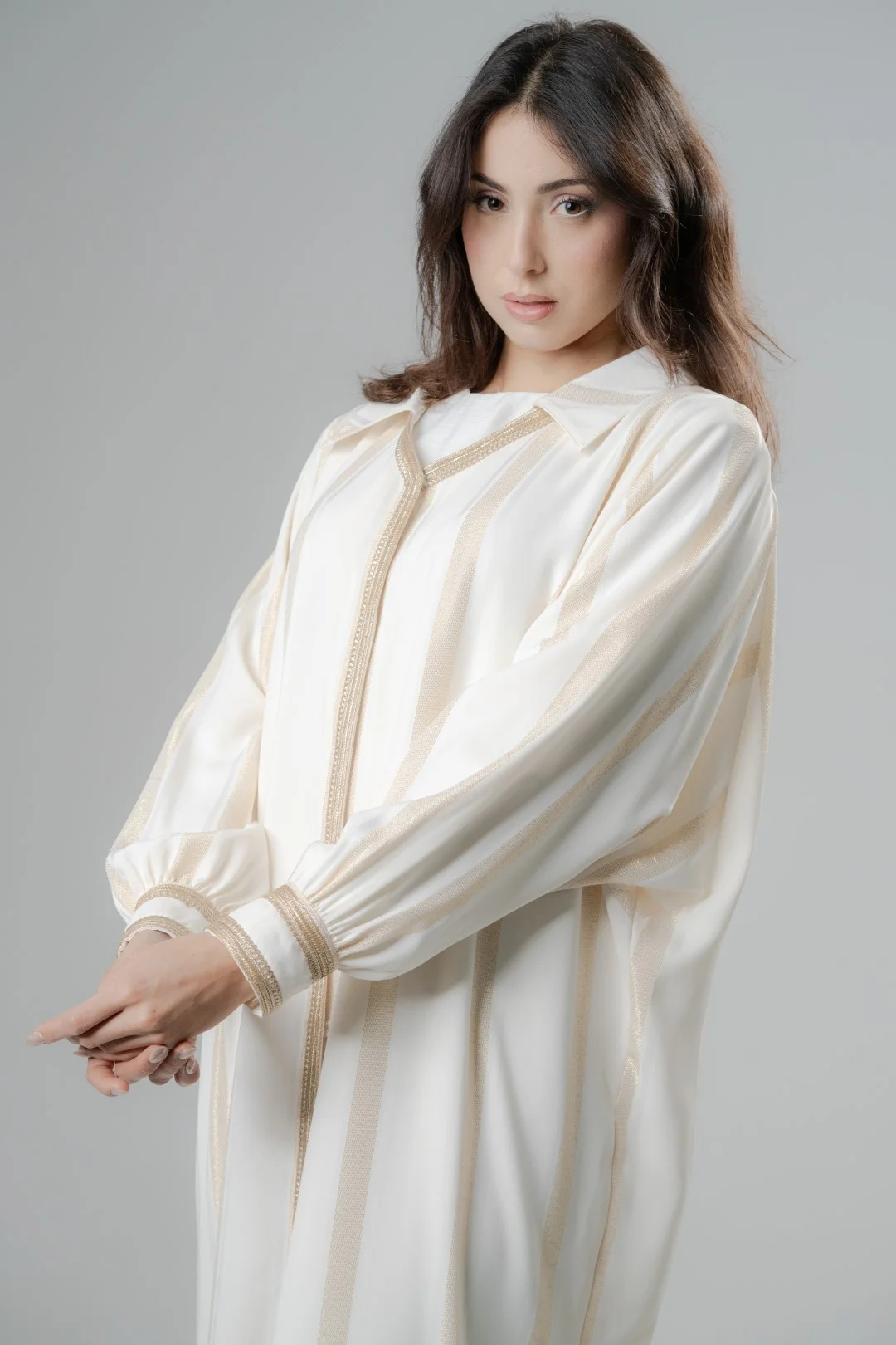 Minimal gold trim abaya