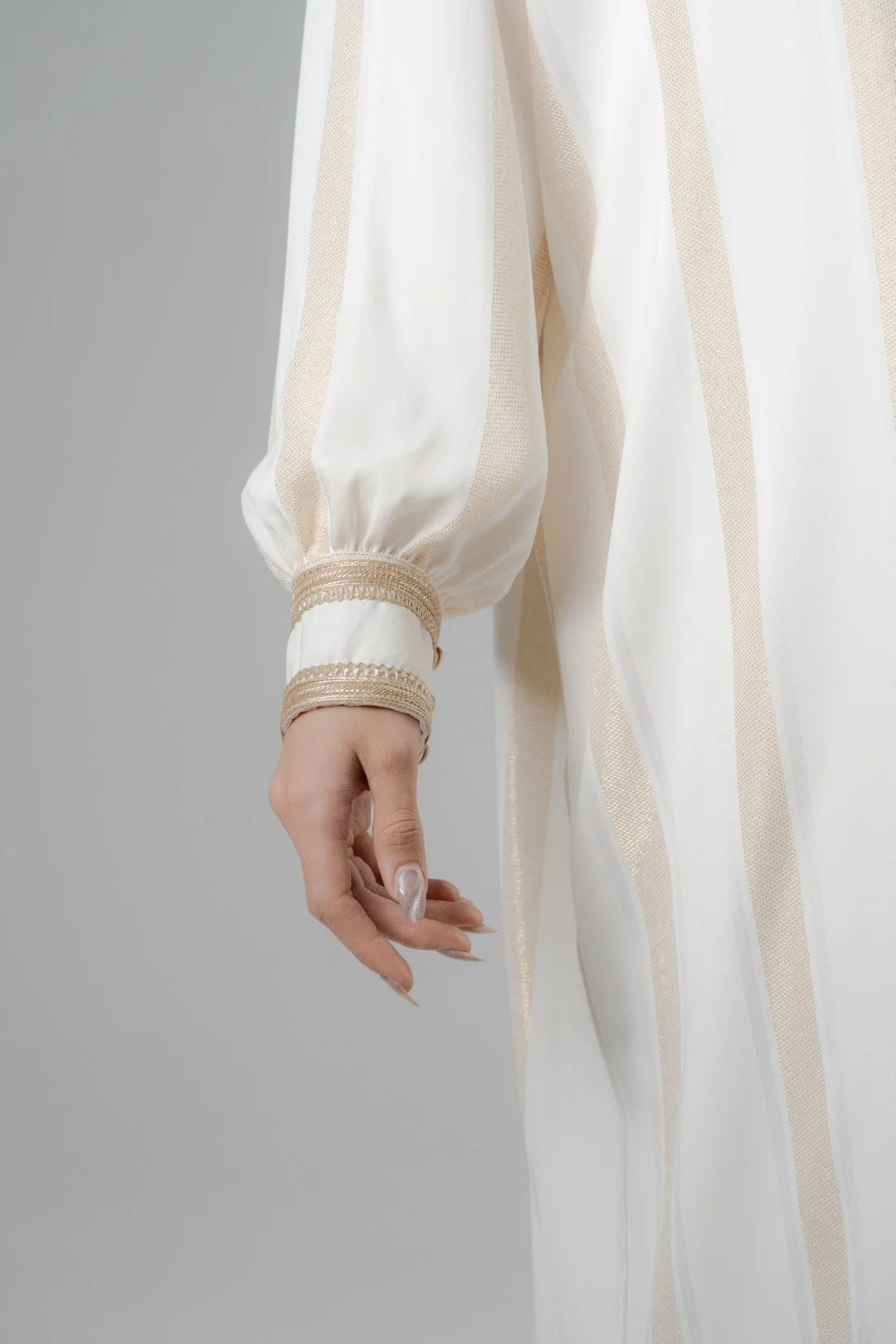 Minimal gold trim abaya