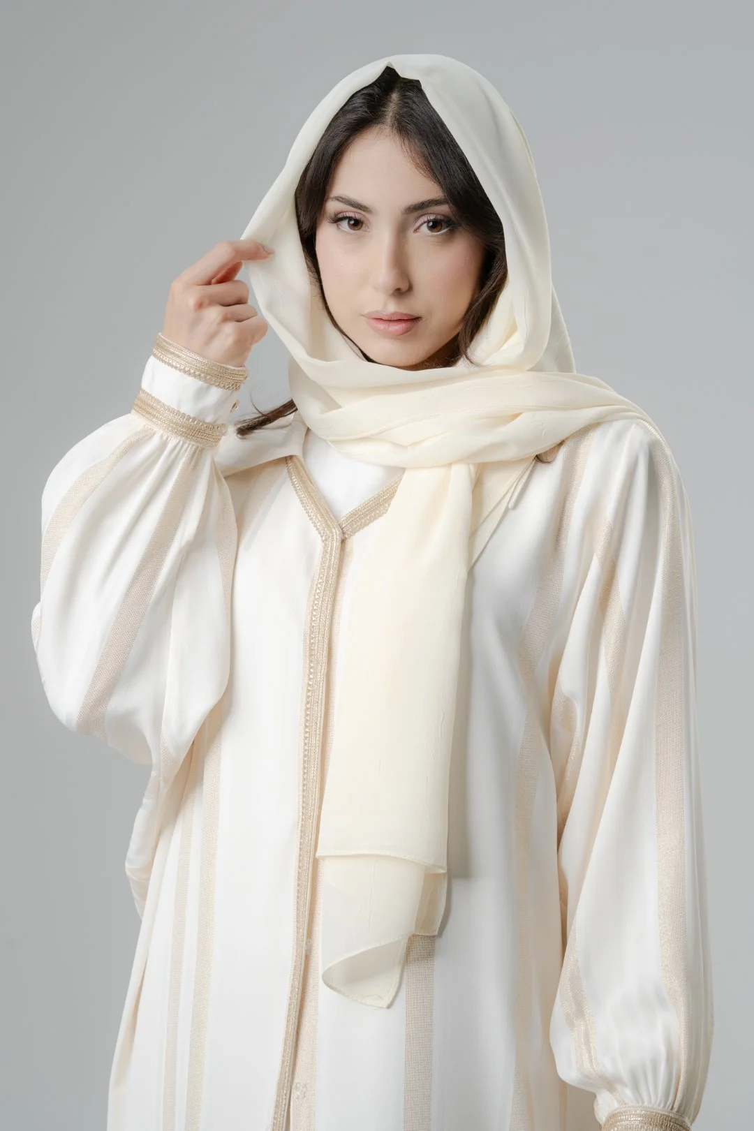 Minimal gold trim abaya