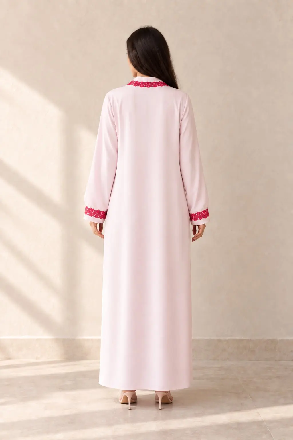 Nour Al-Ward Abaya