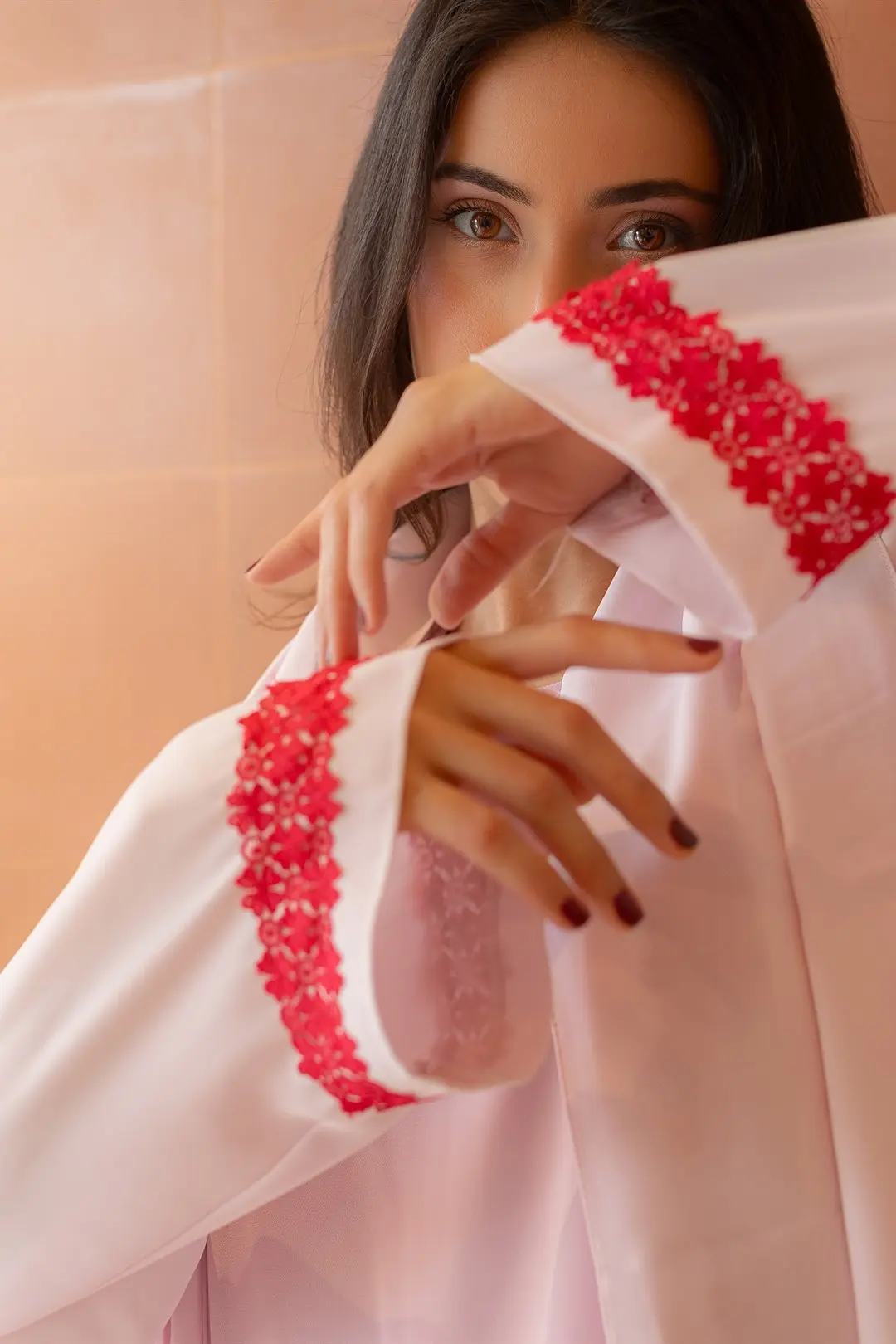 Nour Al-Ward Abaya