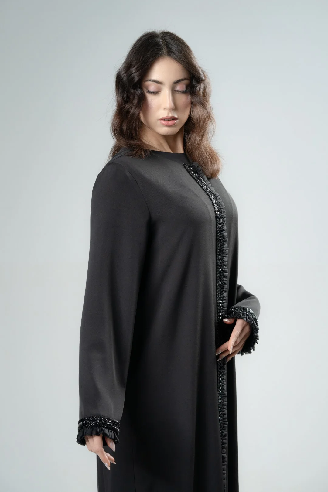 Pearl detailed Abaya