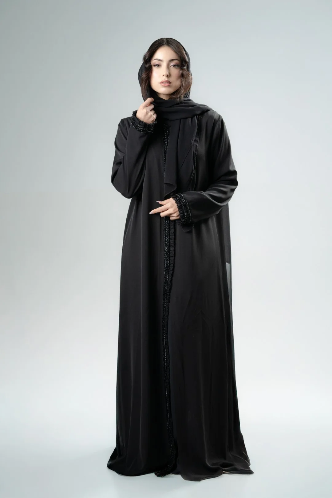 Pearl detailed Abaya