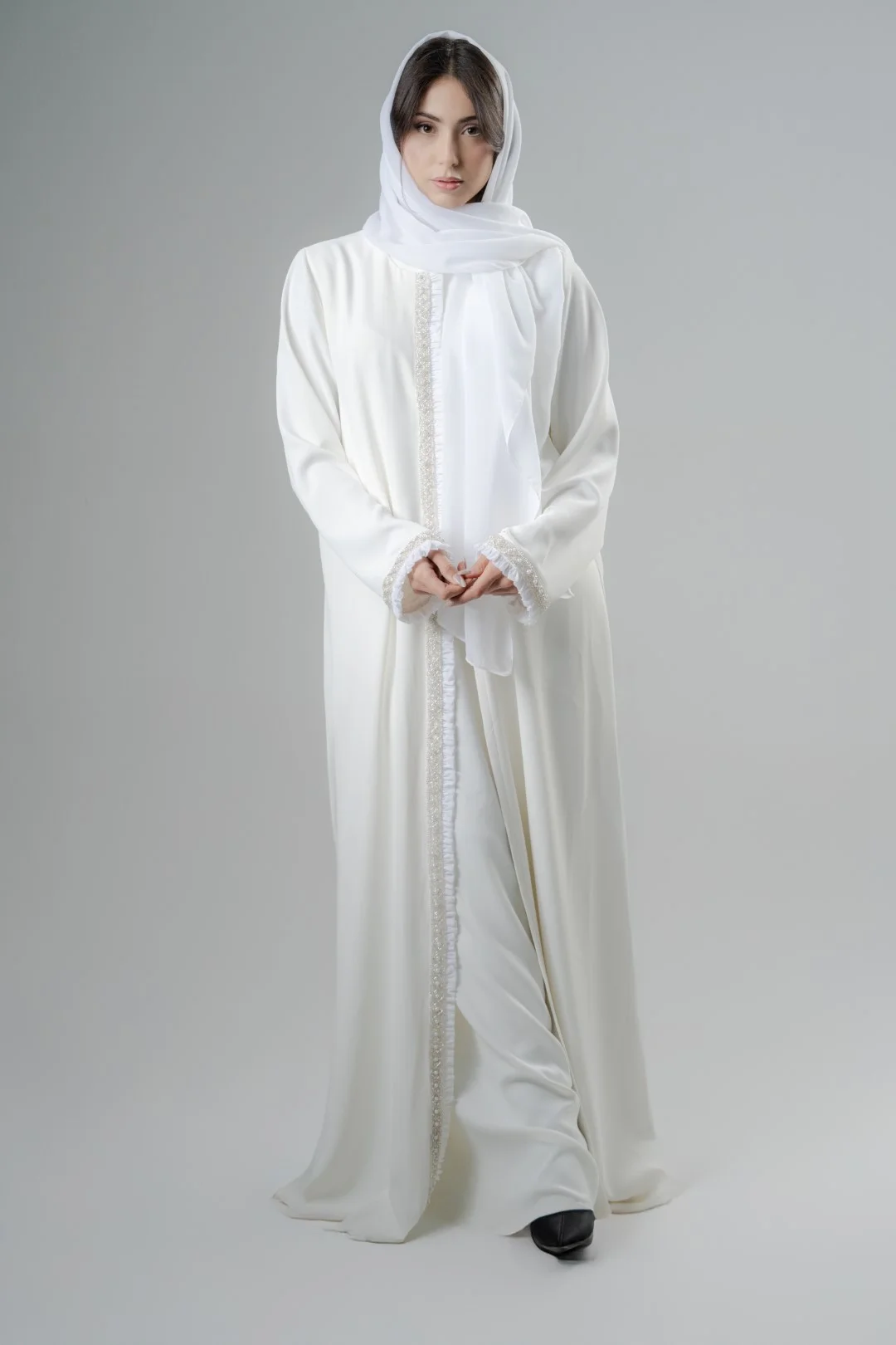 Pearl detailed Abaya