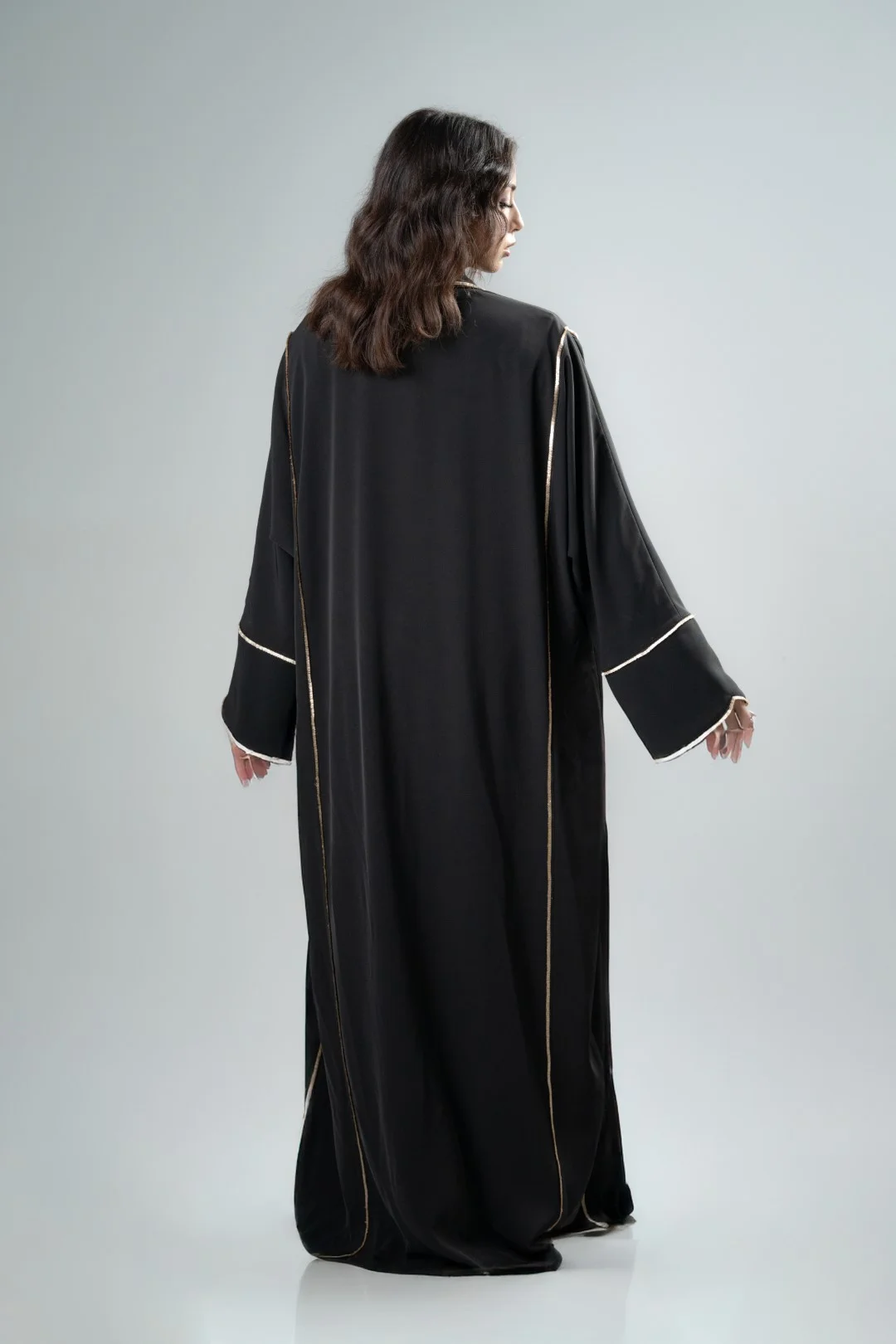 Soft chain abaya